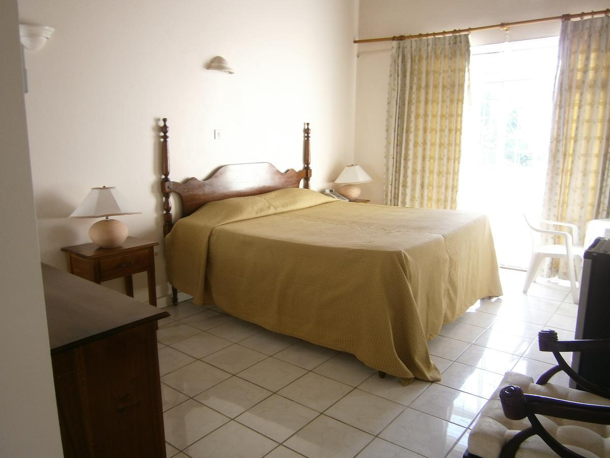 Whispering Bamboo Cove Resort Belfast Zimmer foto